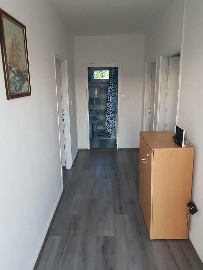 Apartments Andelic Свети-Филип-и-Яков 0*,  Хорватия